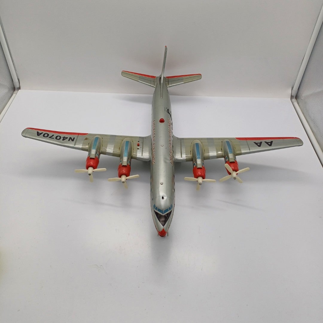 ISO American Airlines Lentokone Pienoismalli EkoAarreKauppa iso-american-airlines-lentokone-pienoismalli-ekoaarrekauppa