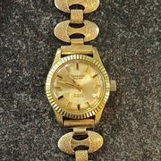 Leopard Super Naisten vedett&auml;v&auml; Rannekello