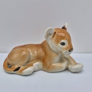 Lomonosov Leijonanpentu Figuuri, makaava