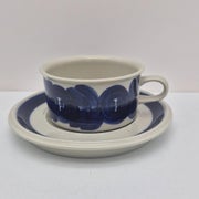 Arabia Anemone Teekuppi & Asetti, Ulla Procop&eacute;