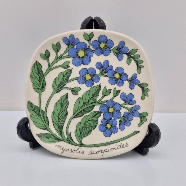 Arabia Botanica Sein&auml;lautanen, Luhtalemmikki