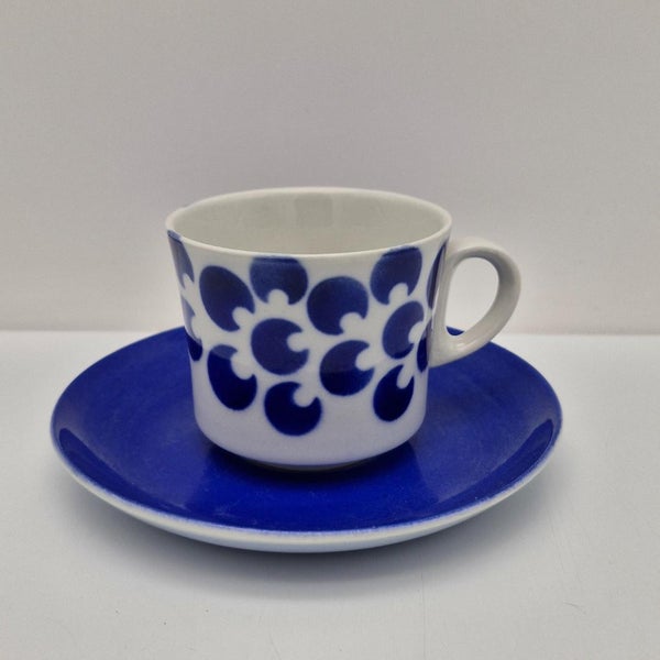 Arabia, Kahvikuppi, sininen puhalluskoriste