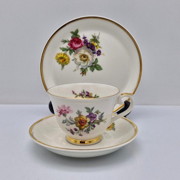 Arabia, Kulta-aika Kahvikuppi ja Lautaset, nro 5